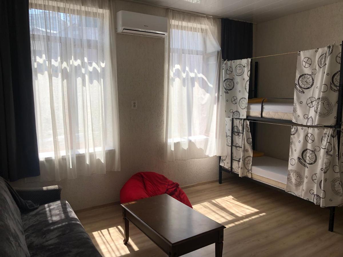 Suncity Hostel Batumi Luaran gambar
