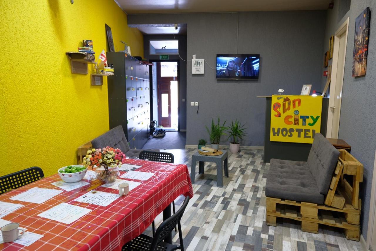 Suncity Hostel Batumi Luaran gambar