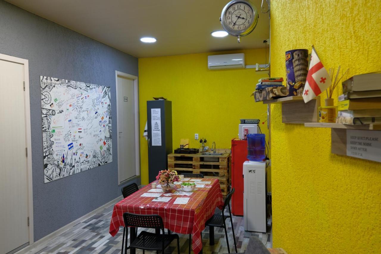 Suncity Hostel Batumi Luaran gambar